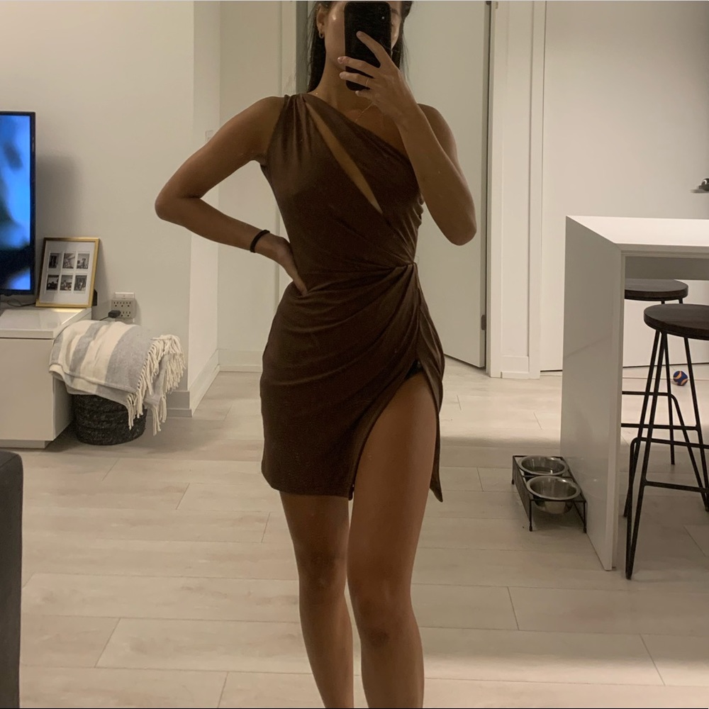 Tiger mist open back mini dress with leg slit